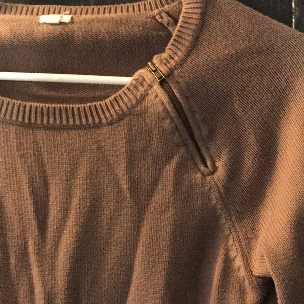 sweater - Picture 2 of 2